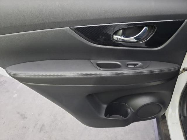 エクストレイル 20X 新品タイヤ/保証書/純正 9インチ SDナビ/インテリジェントルームミラー/エマージェンシーブレーキ/アラウンドビューモニター/車線逸脱防止支援システム/シート 合皮/プロパイロット 全周囲カメラ(23枚目)