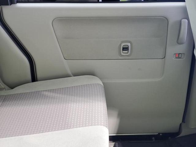 エブリイワゴン PZターボ 新品タイヤ/保証書/電動スライドドア/EBD付ABS/エアバッグ 運転席/エアバッグ 助手席/アルミホイール 純正 13インチ/パワーウインドウ/キーレスエントリー/オートエアコン 片側電動スライド(23枚目)