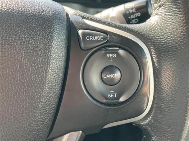 ステップワゴンスパーダ スパーダクールスピリット 新品タイヤ/エアロ/保証書/純正 SDナビ/電動スライドドア/シートヒーター 前席/シート ハーフレザー/ドライブレコーダー 前後/ヘッドランプ LED/USBジャック/Bluetooth接続 禁煙車(15枚目)