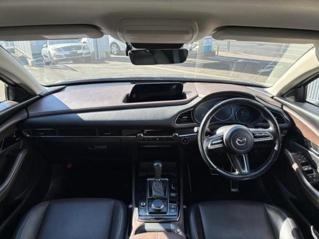 ＣＸ－３０ ２０Ｓプロアクティブツーリングセレクション　新品タイヤ／純正エアロ／ＢＯＳＥ／保証書／純正　ＨＤＤナビ／アイアクティブセンス（マツダ）／シートヒーター／３６０°ビューモニター／車線逸脱防止支援システム／シート　フルレザー／電動バックドア　禁煙車（4枚目）