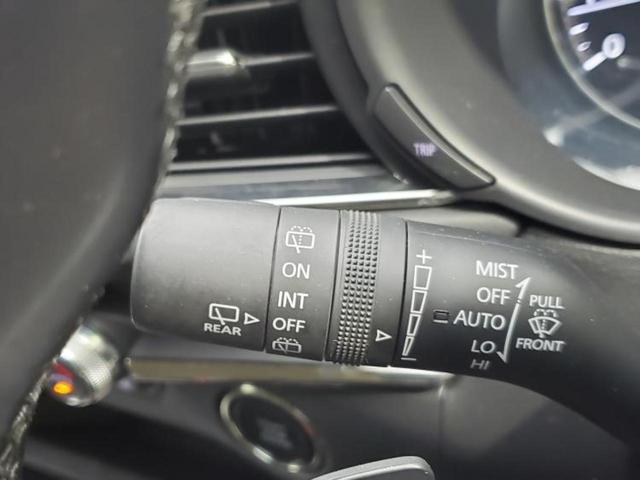 ＣＸ－３０ ２０Ｓプロアクティブツーリングセレクション　新品タイヤ／純正エアロ／ＢＯＳＥ／保証書／純正　ＨＤＤナビ／アイアクティブセンス（マツダ）／シートヒーター／３６０°ビューモニター／車線逸脱防止支援システム／シート　フルレザー／電動バックドア　禁煙車（18枚目）