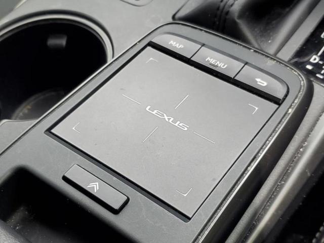 ＩＳ ＩＳ３００ｈ　保証書／純正　ＳＤナビ／プリクラッシュセーフティ／シートヒーター　前席／パノラミックビューモニター／車線逸脱防止支援システム／シート　合皮／パーキングアシスト　バックガイド　衝突被害軽減システム（30枚目）