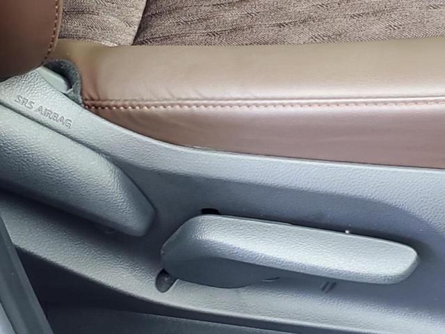 ノア ハイブリッドＺ　保証書／ディスプレイオーディオ＋ナビ１０．５インチ／トヨタセーフティセンス／両側電動スライドドア／シートヒーター　前席／パノラミックビューモニター／車線逸脱防止支援システム　衝突被害軽減システム（50枚目）