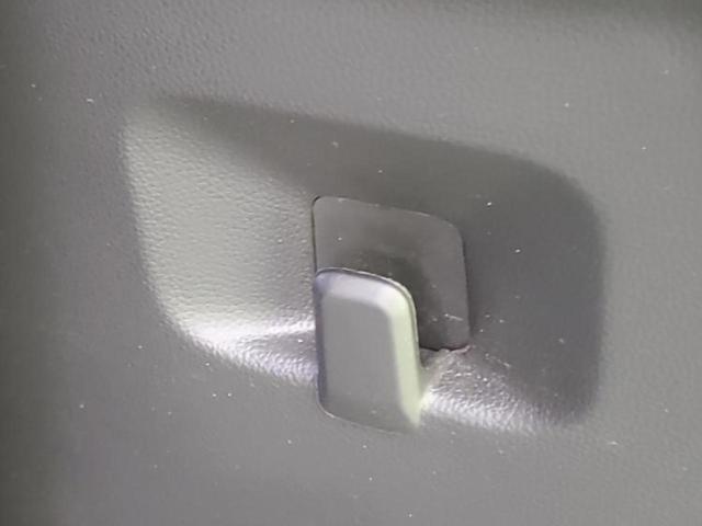 ワゴンＲ ＦＡ　ＥＢＤ付ＡＢＳ／横滑り防止装置／アイドリングストップ／禁煙車／エアバッグ　運転席／エアバッグ　助手席／アルミホイール　純正　１４インチ／パワーウインドウ／キーレスエントリー／パワーステアリング（33枚目）