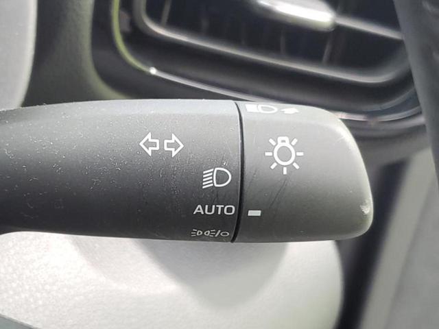 ヤリスクロス ハイブリッドＺ　保証書／ディスプレイオーディオ８インチ／トヨタセーフティセンス／シートヒーター　前席／パノラミックビューモニター／車線逸脱防止支援システム／シート　ハーフレザー　衝突被害軽減システム　全周囲カメラ（16枚目）