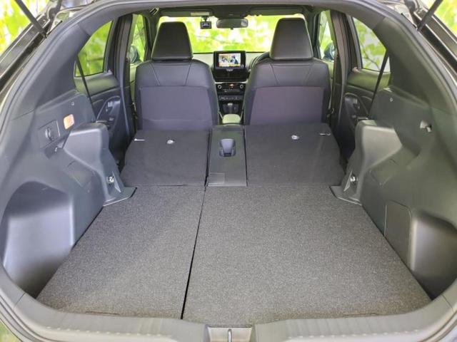 ヤリスクロス ハイブリッドＺ　保証書／ディスプレイオーディオ８インチ／トヨタセーフティセンス／シートヒーター　前席／パノラミックビューモニター／車線逸脱防止支援システム／シート　ハーフレザー　衝突被害軽減システム　全周囲カメラ（19枚目）