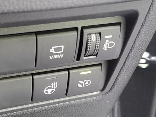 ヤリスクロス ハイブリッドＺ　保証書／ディスプレイオーディオ８インチ／トヨタセーフティセンス／シートヒーター　前席／パノラミックビューモニター／車線逸脱防止支援システム／シート　ハーフレザー　衝突被害軽減システム　全周囲カメラ（27枚目）