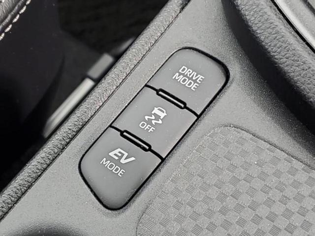 ヤリスクロス ハイブリッドＺ　保証書／ディスプレイオーディオ８インチ／トヨタセーフティセンス／シートヒーター　前席／パノラミックビューモニター／車線逸脱防止支援システム／シート　ハーフレザー　衝突被害軽減システム　全周囲カメラ（30枚目）