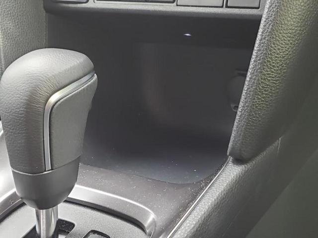 ヤリスクロス ハイブリッドＺ　保証書／ディスプレイオーディオ８インチ／トヨタセーフティセンス／シートヒーター　前席／パノラミックビューモニター／車線逸脱防止支援システム／シート　ハーフレザー　衝突被害軽減システム　全周囲カメラ（35枚目）