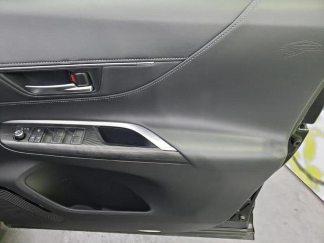 ハリアー Z 新品タイヤ/サンルーフ/JBL/保証書/純正 SDナビ/デジタルインナーミラー/トヨタセーフティセンス/シートヒーター 前席/パノラミックビューモニター/車線逸脱防止支援システム/シート ハーフレザー(20枚目)