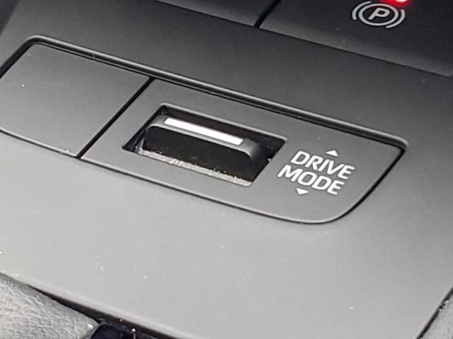 ハリアー Z 新品タイヤ/サンルーフ/JBL/保証書/純正 SDナビ/デジタルインナーミラー/トヨタセーフティセンス/シートヒーター 前席/パノラミックビューモニター/車線逸脱防止支援システム/シート ハーフレザー(30枚目)