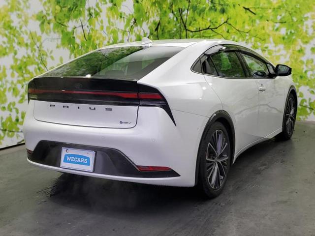 プリウス Ｚ　保証書／ディスプレイオーディオ＋ナビ／衝突安全装置／エアーシート　前席／全方位モニター／車線逸脱防止支援システム／シート　合皮／パーキングアシスト　バックガイド／電動バックドア　衝突被害軽減システム（3枚目）