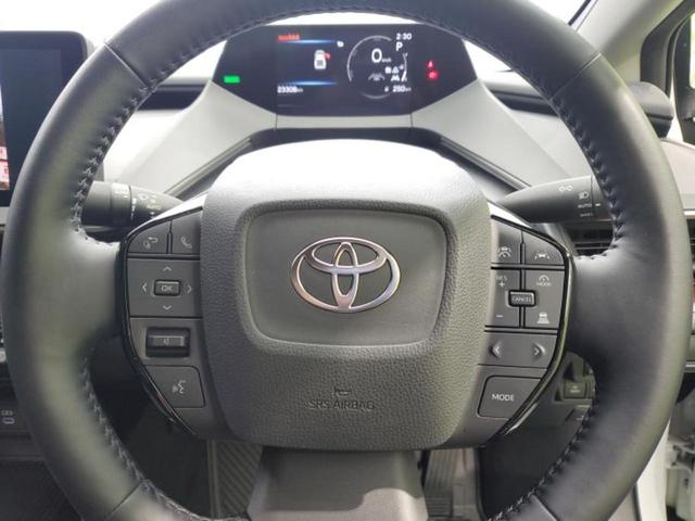 プリウス Ｚ　保証書／ディスプレイオーディオ＋ナビ／衝突安全装置／エアーシート　前席／全方位モニター／車線逸脱防止支援システム／シート　合皮／パーキングアシスト　バックガイド／電動バックドア　衝突被害軽減システム（16枚目）