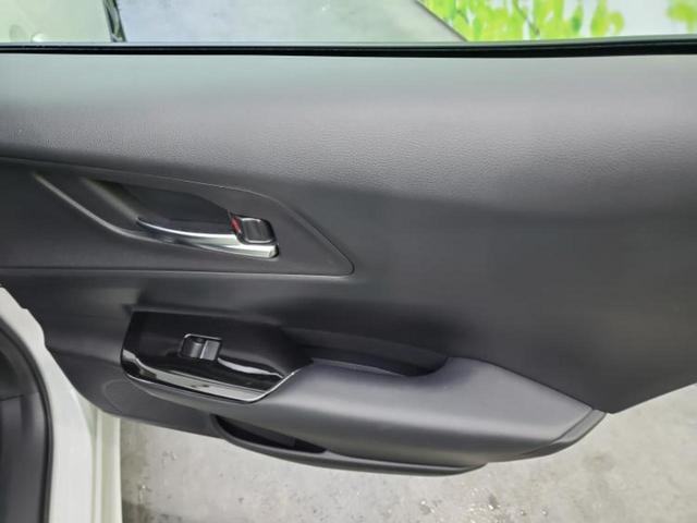 プリウス Ｚ　保証書／ディスプレイオーディオ＋ナビ／衝突安全装置／エアーシート　前席／全方位モニター／車線逸脱防止支援システム／シート　合皮／パーキングアシスト　バックガイド／電動バックドア　衝突被害軽減システム（22枚目）