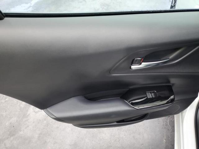 プリウス Ｚ　保証書／ディスプレイオーディオ＋ナビ／衝突安全装置／エアーシート　前席／全方位モニター／車線逸脱防止支援システム／シート　合皮／パーキングアシスト　バックガイド／電動バックドア　衝突被害軽減システム（23枚目）