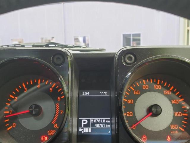 ジムニーシエラ ４ＷＤ　ＪＣ　保証書／デュアルカメラブレーキサポート（スズキ）／シートヒーター　前席／車線逸脱防止支援システム／ヘッドランプ　ＬＥＤ／ＥＢＤ付ＡＢＳ／横滑り防止装置／セーフティサポート（スズキ）　ＬＥＤヘッドランプ（9枚目）