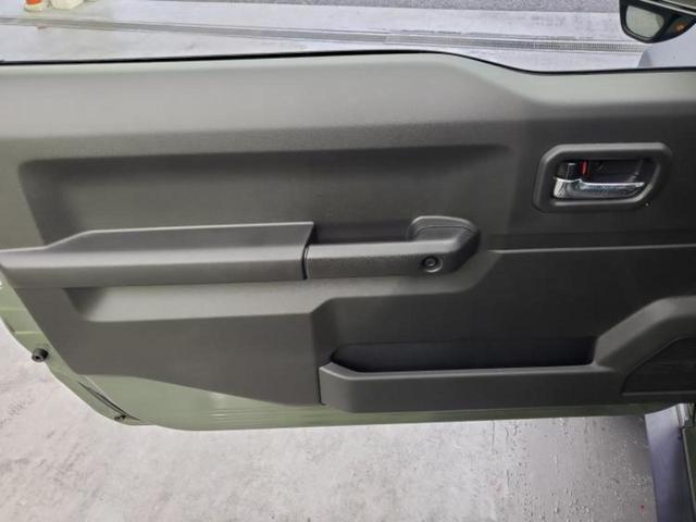 ジムニーシエラ ４ＷＤ　ＪＣ　保証書／デュアルカメラブレーキサポート（スズキ）／シートヒーター　前席／車線逸脱防止支援システム／ヘッドランプ　ＬＥＤ／ＥＢＤ付ＡＢＳ／横滑り防止装置／セーフティサポート（スズキ）　ＬＥＤヘッドランプ（21枚目）