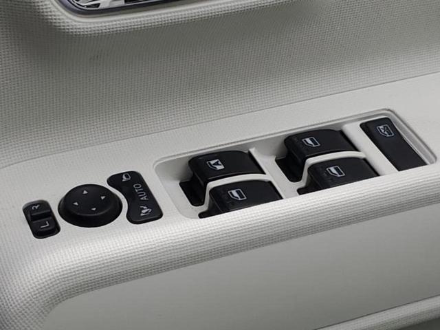 ムーヴキャンバス ストライプスＧターボ　保証書／純正　１０インチ　ナビ／スマートアシスト（トヨタ・ダイハツ）／両側電動スライドドア／シートヒーター　前席／パノラマモニター／車線逸脱防止支援システム　衝突被害軽減システム　全周囲カメラ　禁煙車（39枚目）