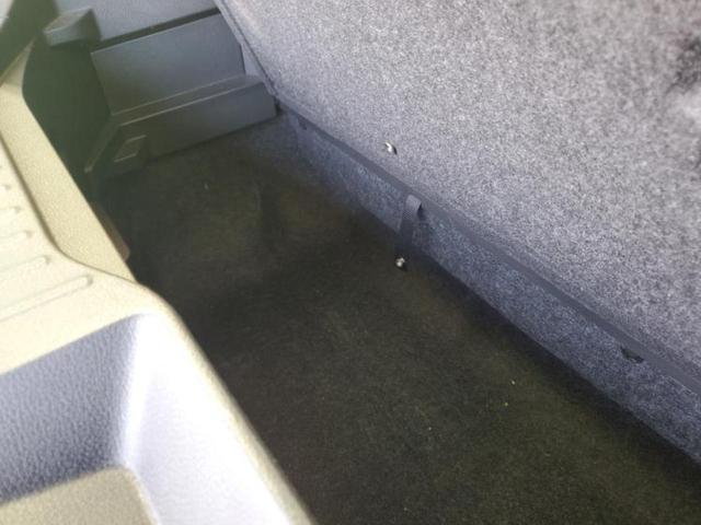 エルグランド ハイウェイスターＳアーバンクロム　新品タイヤ／保証書／純正　１０インチ　ＳＤナビ／エマージェンシーブレーキ／両側電動スライドドア／アラウンドビューモニター／車線逸脱防止支援システム／シート　ハーフレザー　衝突被害軽減システム　禁煙車（27枚目）