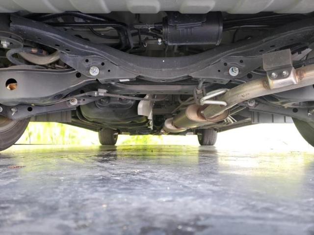 エルグランド ハイウェイスターＳアーバンクロム　新品タイヤ／保証書／純正　１０インチ　ＳＤナビ／エマージェンシーブレーキ／両側電動スライドドア／アラウンドビューモニター／車線逸脱防止支援システム／シート　ハーフレザー　衝突被害軽減システム　禁煙車（50枚目）