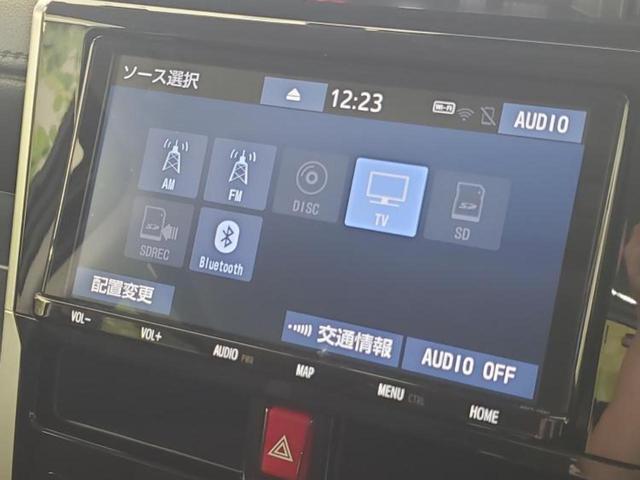 ルーミー カスタムＧ　保証書／純正　９インチ　ＳＤナビ／スマートアシスト（トヨタ・ダイハツ）／両側電動スライドドア／シートヒーター　前席／パノラミックビューモニター／車線逸脱防止支援システム　衝突被害軽減システム　禁煙車（11枚目）
