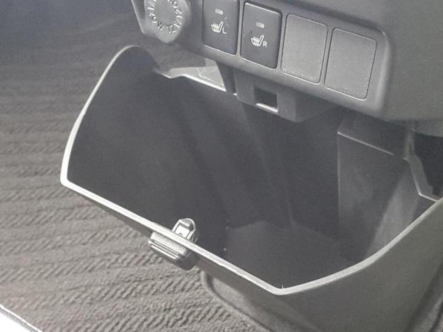 ルーミー カスタムＧ　保証書／純正　９インチ　ＳＤナビ／スマートアシスト（トヨタ・ダイハツ）／両側電動スライドドア／シートヒーター　前席／パノラミックビューモニター／車線逸脱防止支援システム　衝突被害軽減システム　禁煙車（33枚目）