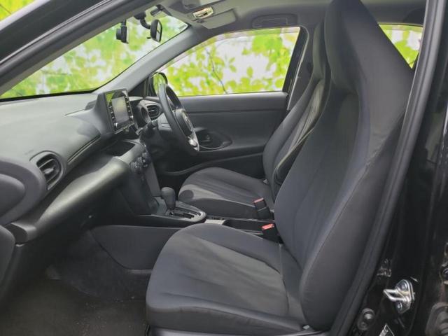 ヤリスクロス Ｘ　Ｂパッケージ　新品タイヤ／保証書／ディスプレイオーディオ＋ナビ／Ｂｌｕｅｔｏｏｔｈ接続／ＥＴＣ２．０／ＥＢＤ付ＡＢＳ／エアバッグ　運転席／エアバッグ　助手席／パワーウインドウ／エンジンスタートボタン　ワンオーナー（6枚目）