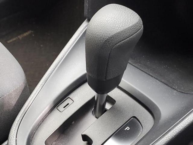 ヤリスクロス Ｘ　Ｂパッケージ　新品タイヤ／保証書／ディスプレイオーディオ＋ナビ／Ｂｌｕｅｔｏｏｔｈ接続／ＥＴＣ２．０／ＥＢＤ付ＡＢＳ／エアバッグ　運転席／エアバッグ　助手席／パワーウインドウ／エンジンスタートボタン　ワンオーナー（18枚目）