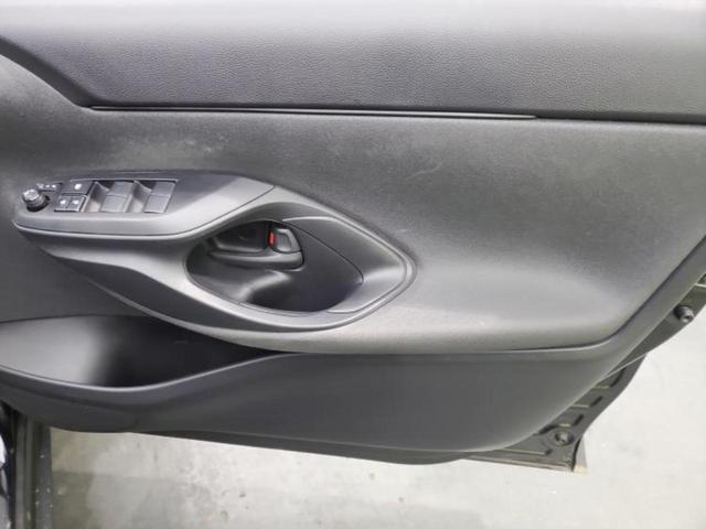 ヤリスクロス Ｘ　Ｂパッケージ　新品タイヤ／保証書／ディスプレイオーディオ＋ナビ／Ｂｌｕｅｔｏｏｔｈ接続／ＥＴＣ２．０／ＥＢＤ付ＡＢＳ／エアバッグ　運転席／エアバッグ　助手席／パワーウインドウ／エンジンスタートボタン　ワンオーナー（20枚目）