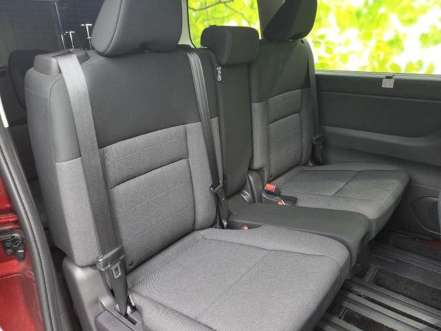 セレナ ＸＶ　新品タイヤ／純正　９インチ　メモリーナビ／エマージェンシーブレーキ／両側電動スライドドア／車線逸脱防止支援システム／プロパイロット／ドライブレコーダー　純正／ヘッドランプ　ＬＥＤ／ＵＳＢジャック（5枚目）