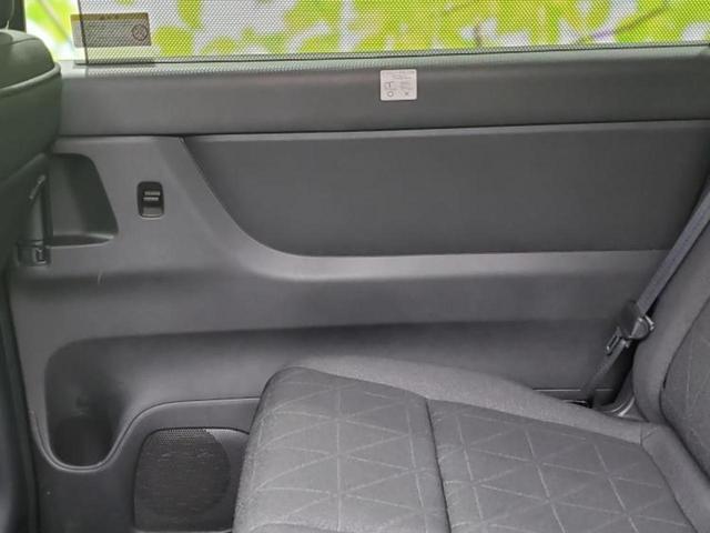 セレナ ＸＶ　新品タイヤ／純正　９インチ　メモリーナビ／エマージェンシーブレーキ／両側電動スライドドア／車線逸脱防止支援システム／プロパイロット／ドライブレコーダー　純正／ヘッドランプ　ＬＥＤ／ＵＳＢジャック（24枚目）