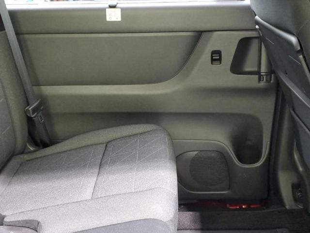 セレナ ＸＶ　新品タイヤ／純正　９インチ　メモリーナビ／エマージェンシーブレーキ／両側電動スライドドア／車線逸脱防止支援システム／プロパイロット／ドライブレコーダー　純正／ヘッドランプ　ＬＥＤ／ＵＳＢジャック（25枚目）