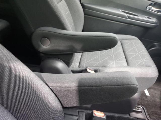 セレナ ＸＶ　新品タイヤ／純正　９インチ　メモリーナビ／エマージェンシーブレーキ／両側電動スライドドア／車線逸脱防止支援システム／プロパイロット／ドライブレコーダー　純正／ヘッドランプ　ＬＥＤ／ＵＳＢジャック（33枚目）