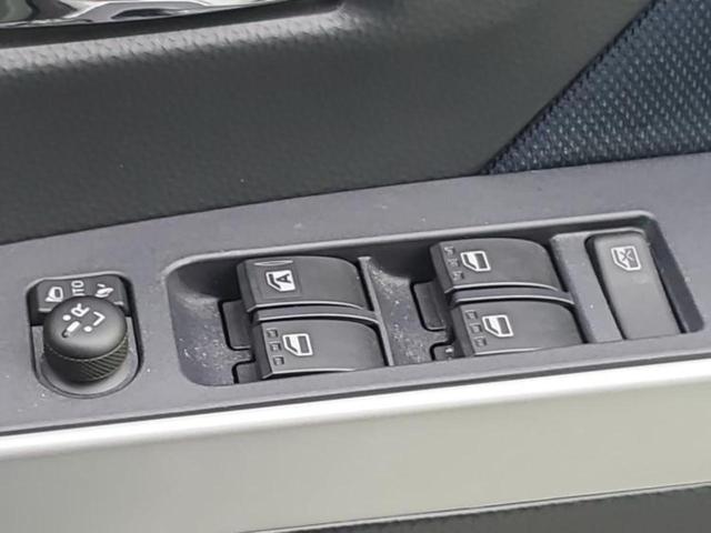 ルーミー カスタムG-T 純正 9インチ メモリーナビ/スマートアシスト(トヨタ・ダイハツ)/両側電動スライドドア/シートヒーター 前席/パノラミックビューモニター/車線逸脱防止支援システム/ドライブレコーダー 前後 禁煙車(40枚目)