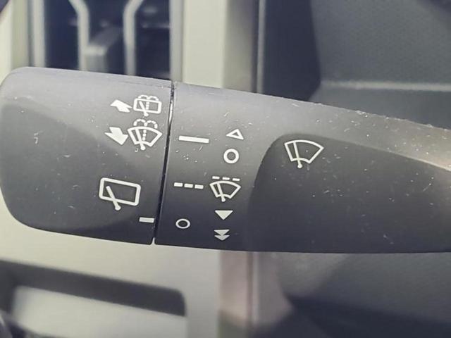 タフト Ｇダーククロムベンチャー　ガラスルーフ／社外　メモリーナビ／スマートアシスト（トヨタ・ダイハツ）／シートヒーター　前席／パノラマモニター／車線逸脱防止支援システム／ヘッドランプ　ＬＥＤ／ＵＳＢジャック　衝突被害軽減システム（17枚目）