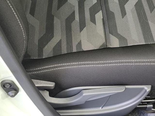 タフト Ｇダーククロムベンチャー　ガラスルーフ／社外　メモリーナビ／スマートアシスト（トヨタ・ダイハツ）／シートヒーター　前席／パノラマモニター／車線逸脱防止支援システム／ヘッドランプ　ＬＥＤ／ＵＳＢジャック　衝突被害軽減システム（44枚目）