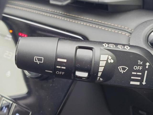 セレナ ｅパワーハイウェイスターＶ　純正　１２．３インチ　メモリーナビ／フリップダウンモニター　純正　１１インチ／インテリジェントルームミラー／エマージェンシーブレーキ／両側電動スライドドア／シートヒーター　前席　衝突被害軽減システム（18枚目）