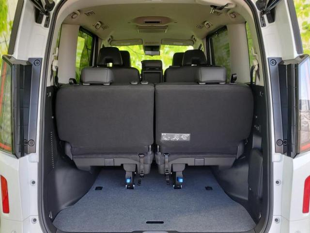 セレナ ｅパワーハイウェイスターＶ　純正　１２．３インチ　メモリーナビ／フリップダウンモニター　純正　１１インチ／インテリジェントルームミラー／エマージェンシーブレーキ／両側電動スライドドア／シートヒーター　前席　衝突被害軽減システム（20枚目）