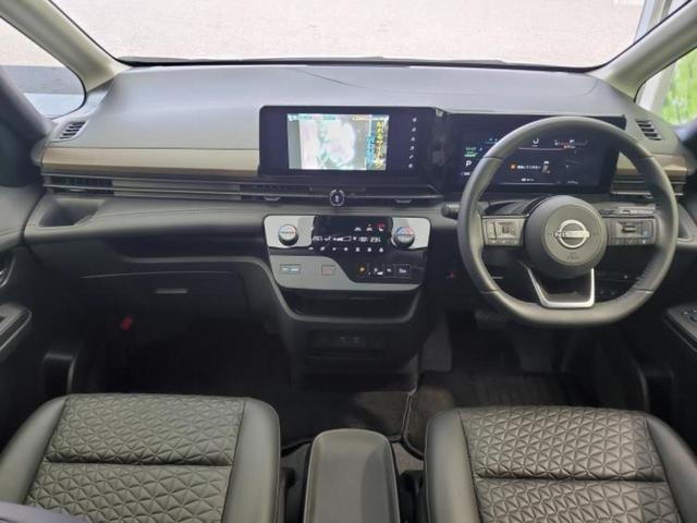 セレナ ｅパワーハイウェイスターＶ　純正　１２．３インチ　メモリーナビ／フリップダウンモニター　純正　１１インチ／インテリジェントルームミラー／エマージェンシーブレーキ／両側電動スライドドア／シートヒーター　前席　衝突被害軽減システム（38枚目）