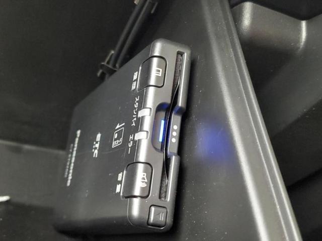 ジムニー 4WD XC 保証書/純正 SDナビ/セーフティサポート(スズキ)/シートヒーター 前席/車線逸脱防止支援システム/ヘッドランプ LED/Bluetooth接続/ETC/EBD付ABS/横滑り防止装置 4WD(18枚目)