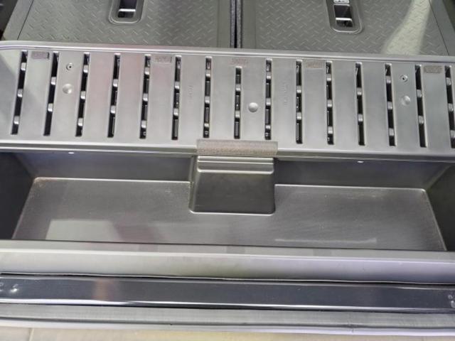 ジムニー 4WD XC 保証書/純正 SDナビ/セーフティサポート(スズキ)/シートヒーター 前席/車線逸脱防止支援システム/ヘッドランプ LED/Bluetooth接続/ETC/EBD付ABS/横滑り防止装置 4WD(22枚目)