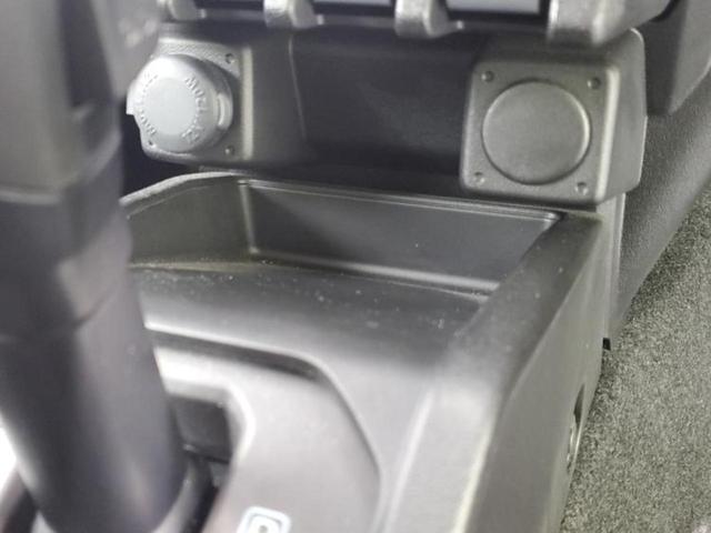 ジムニー 4WD XC 保証書/純正 SDナビ/セーフティサポート(スズキ)/シートヒーター 前席/車線逸脱防止支援システム/ヘッドランプ LED/Bluetooth接続/ETC/EBD付ABS/横滑り防止装置 4WD(31枚目)
