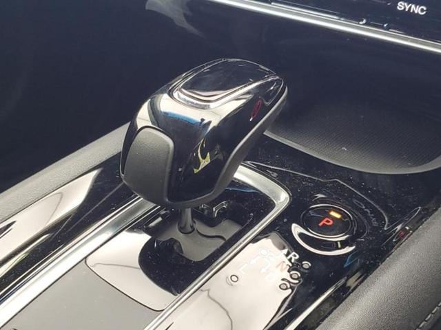 ヴェゼル ハイブリッドZ・ホンダセンシング 保証書/純正 8インチ SDナビ/ホンダセンシング/シートヒーター 前席/車線逸脱防止支援システム/シート ハーフレザー/ドライブレコーダー 純正/ヘッドランプ LED/Bluetooth接続 禁煙車(25枚目)