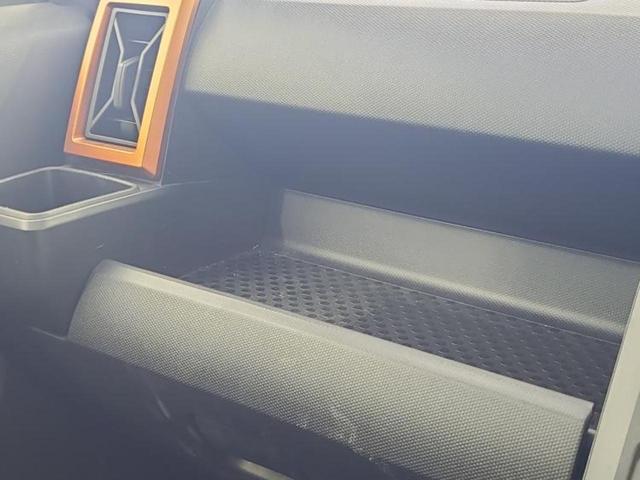 タフト Ｇ　新品タイヤ／ガラスルーフ／保証書／純正　ＳＤナビ／スマートアシスト（トヨタ・ダイハツ）／シートヒーター　前席／車線逸脱防止支援システム／ヘッドランプ　ＬＥＤ／ＵＳＢジャック／ＥＴＣ　バックカメラ（34枚目）