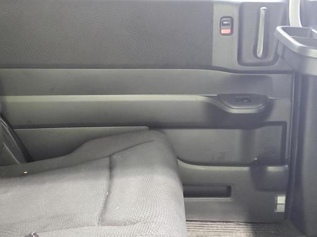 ステップワゴンスパーダ スパーダZインターナビセレクション 保証書/純正 HDDナビ/フリップダウンモニター 純正 9インチ/両側電動スライドドア/ドライブレコーダー 前後/ヘッドランプ HID/USBジャック/ETC/EBD付ABS/横滑り防止装置 禁煙車(25枚目)