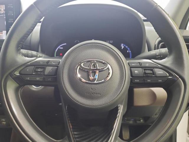 ヤリスクロス ハイブリッドＺ　モデリスタエアロ／保証書／ディスプレイオーディオ＋ナビ８インチ／トヨタセーフティセンス／シートヒーター　前席／パノラミックビューモニター／車線逸脱防止支援システム／登録済　衝突被害軽減システム　禁煙車（16枚目）