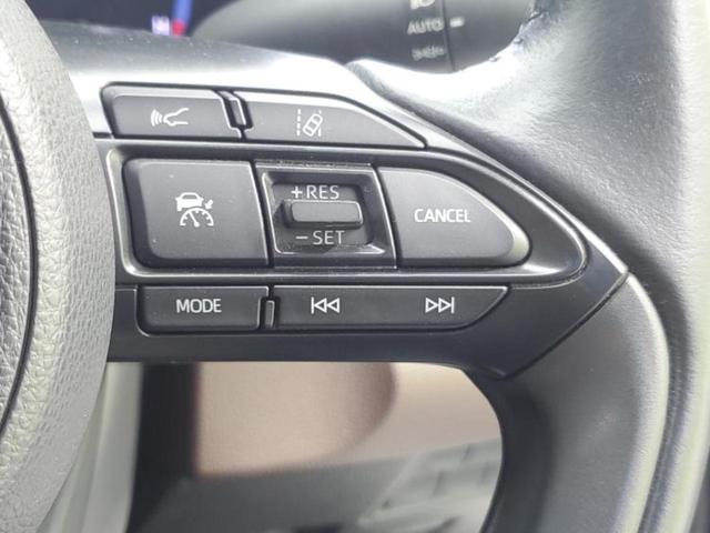 ヤリスクロス ハイブリッドＺ　モデリスタエアロ／保証書／ディスプレイオーディオ＋ナビ８インチ／トヨタセーフティセンス／シートヒーター　前席／パノラミックビューモニター／車線逸脱防止支援システム／登録済　衝突被害軽減システム　禁煙車（41枚目）