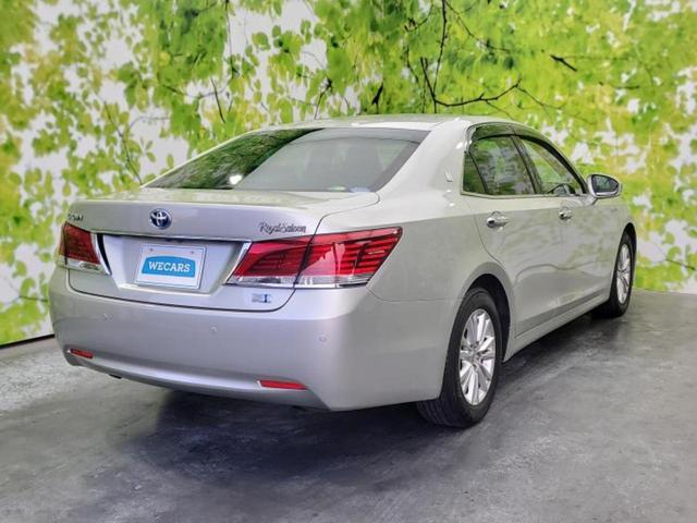 クラウンハイブリッド ハイブリッドロイヤルサルーン 保証書/純正 SDナビ/衝突安全装置/シートヒーター 前席/ヘッドランプ HID/Bluetooth接続/ETC/EBD付ABS/横滑り防止装置/アイドリングストップ/クルーズコントロール 電動シート(3枚目)