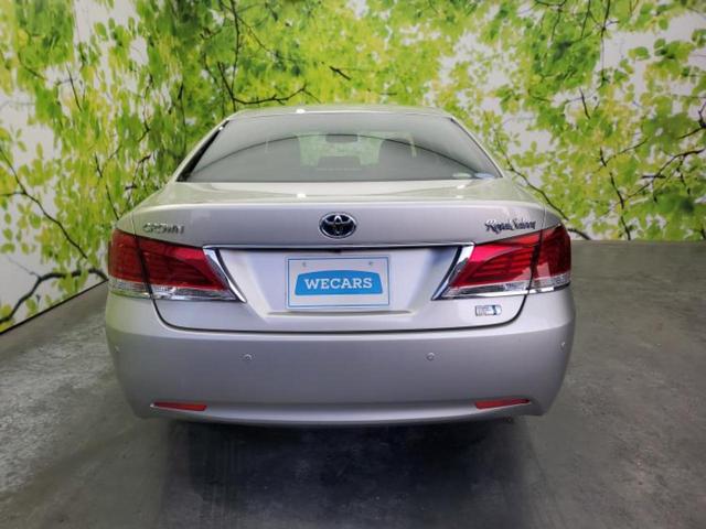 クラウンハイブリッド ハイブリッドロイヤルサルーン 保証書/純正 SDナビ/衝突安全装置/シートヒーター 前席/ヘッドランプ HID/Bluetooth接続/ETC/EBD付ABS/横滑り防止装置/アイドリングストップ/クルーズコントロール 電動シート(43枚目)