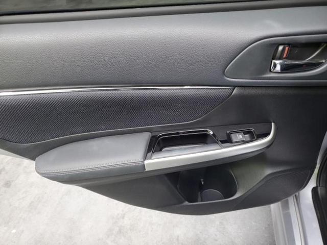 レヴォーグ ４ＷＤ１．６ＧＴアイサイトＳスタイル　新品タイヤ／保証書／純正　８インチ　ナビ／デジタルインナーミラー／アイサイト／シートヒーター　前席／車線逸脱防止支援システム／ヘッドランプ　ＬＥＤ／Ｂｌｕｅｔｏｏｔｈ接続／ＥＴＣ２．０　バックカメラ（23枚目）